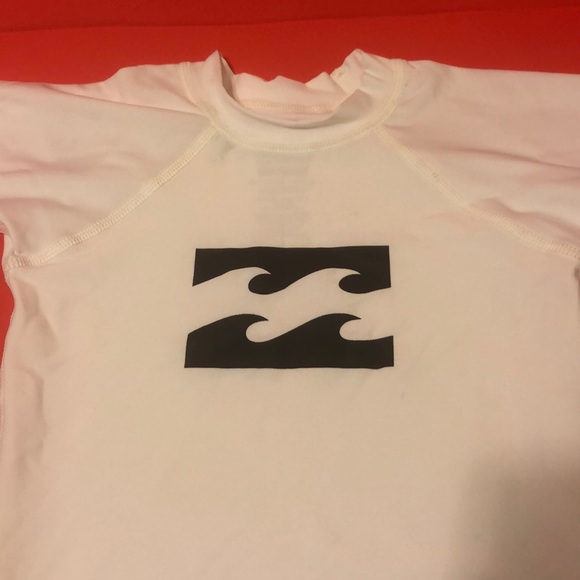 Billabong UVA/UVB protection swimming shirt size 2 - Picture 2 of 6